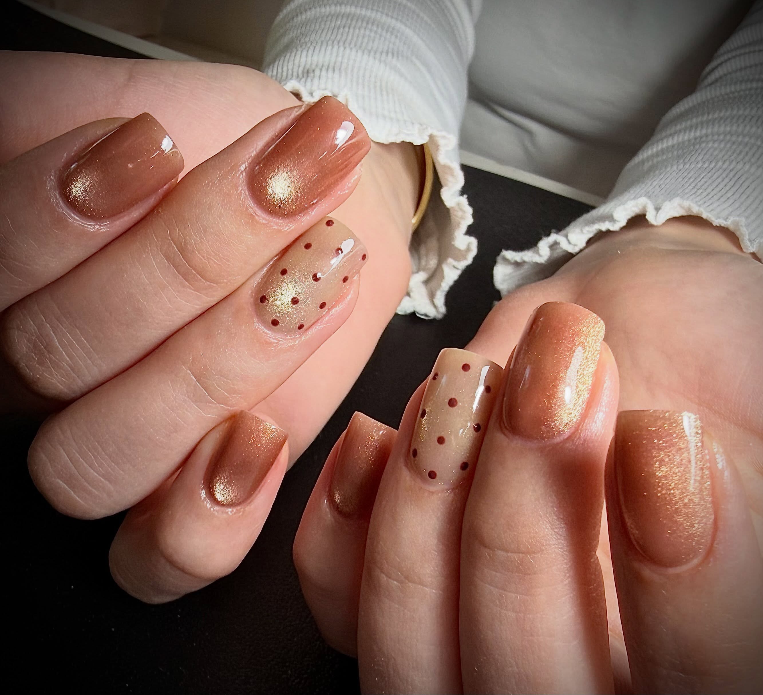 Biab manicure met koperen cateye